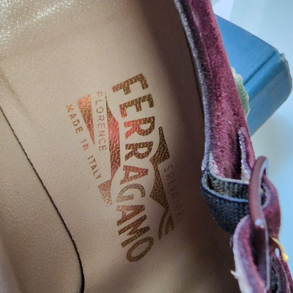 Salvatore Ferragamo Vintage Suede Pumps - Picture 7 of 15